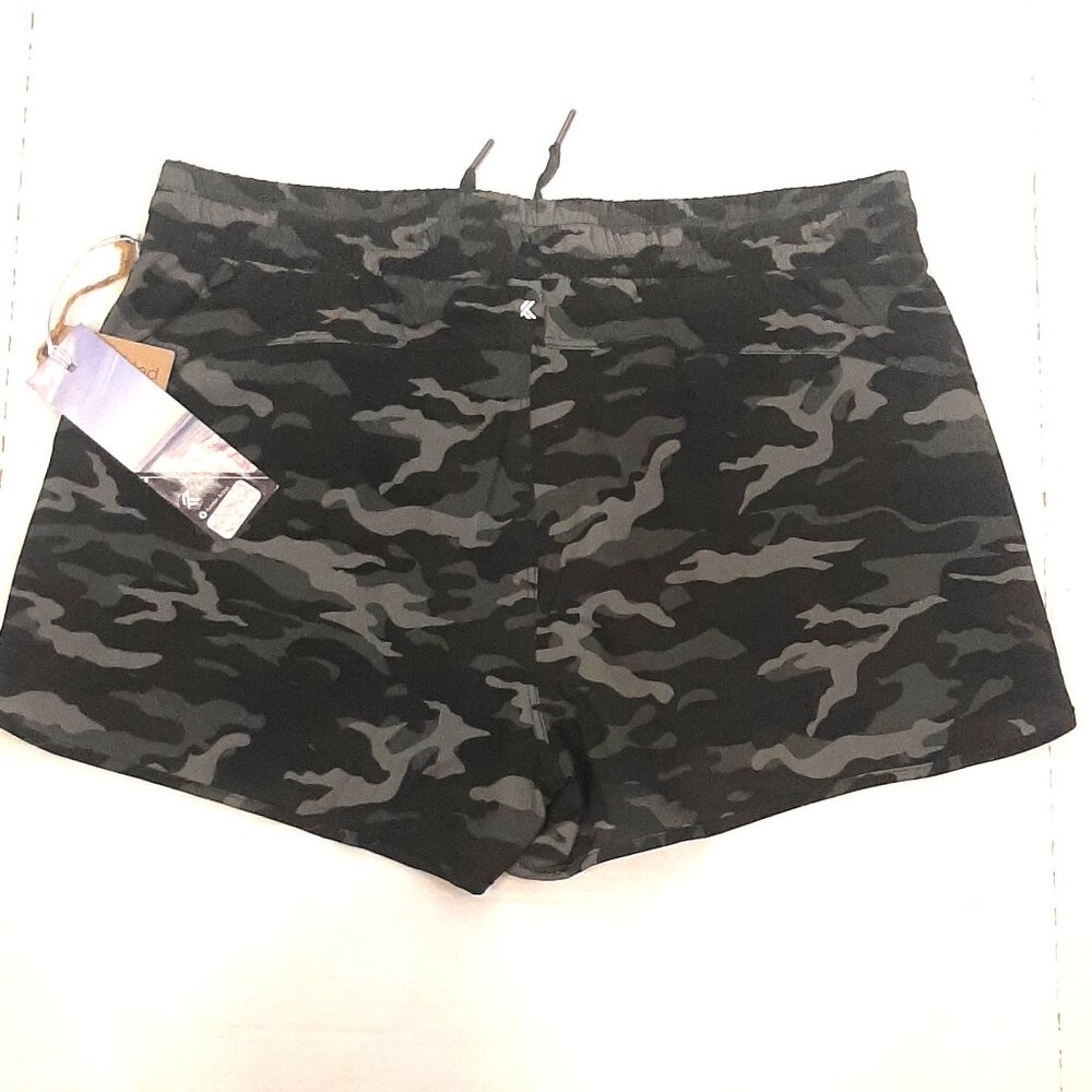Kyodan Camouflage Athletic Shorts Size L